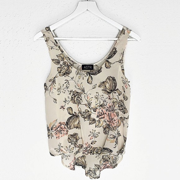 Astr Tops - ASTR The Label Antique Rose Bubble Hem Crepé Tank